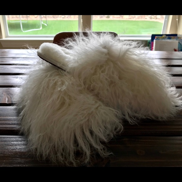 UGG Women’s Fluffy Momma Mongolian Clog Slippers - Picture 4 of 5